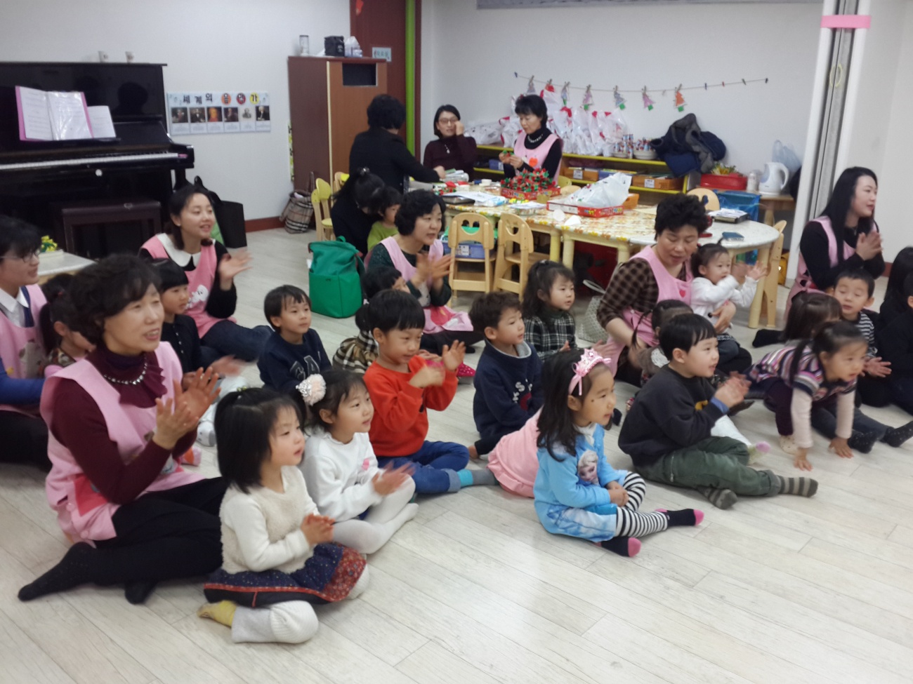 20141221_113030.jpg : 2014년 12월 21일 예배사진