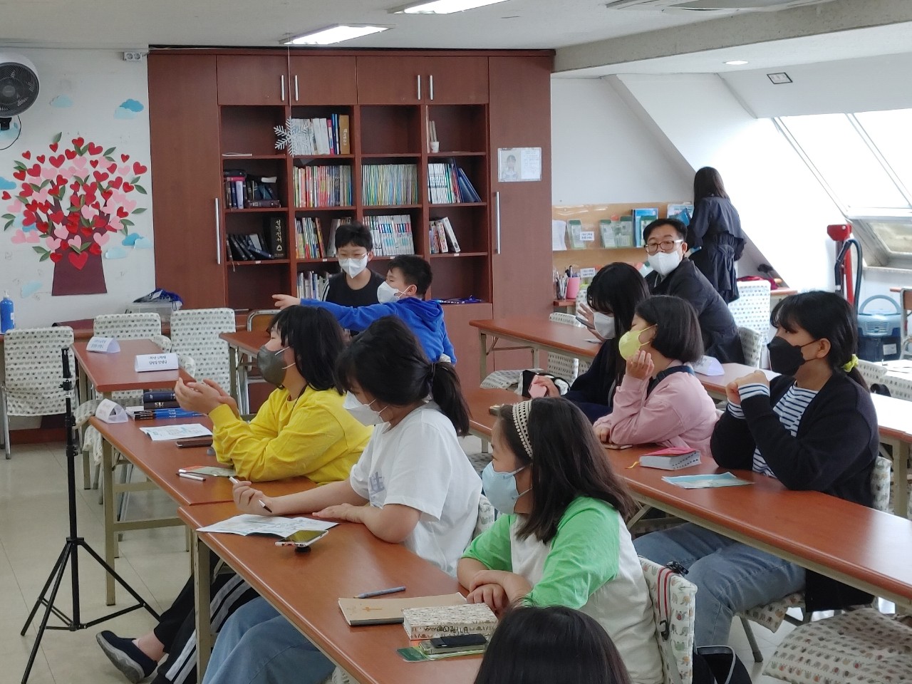 후암교회 초등부-2022년 4월 24일 초등부 사진-40443546946.jpg