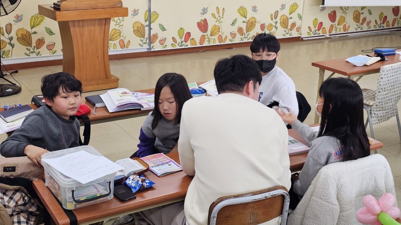 후암교회 초등부-2024.03.03 사진-57921991677.jpg