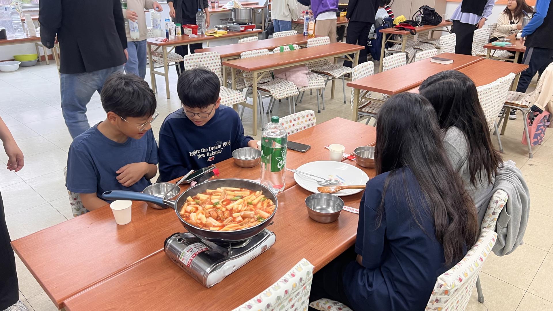 후암교회 초등부-2025.10.26 초등부&교회야놀자(3)-72953436127.jpg