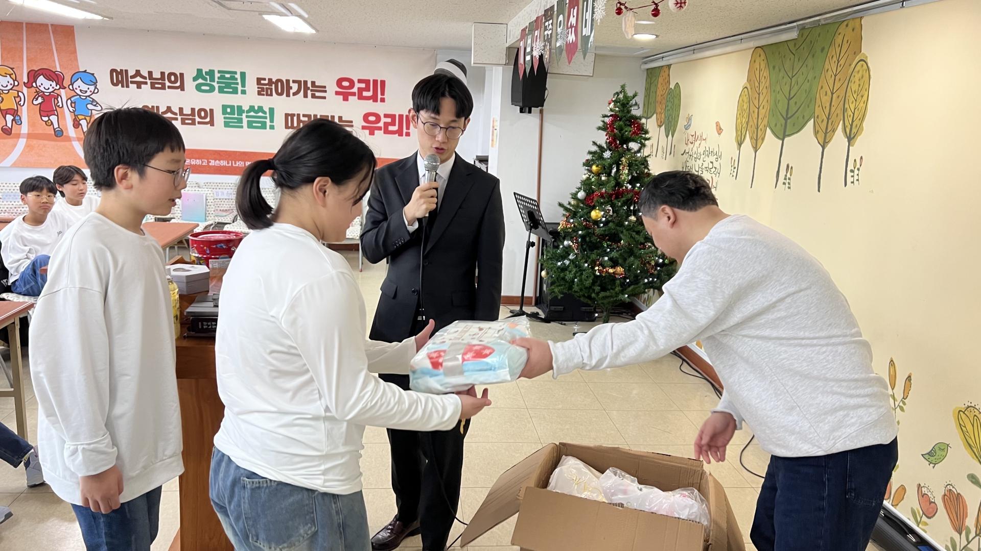 후암교회 초등부-2025.12.21 초등부-74322064284.jpg